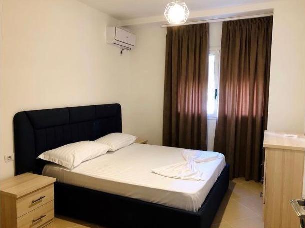 Siloria Apartments Vlore Ngoại thất bức ảnh