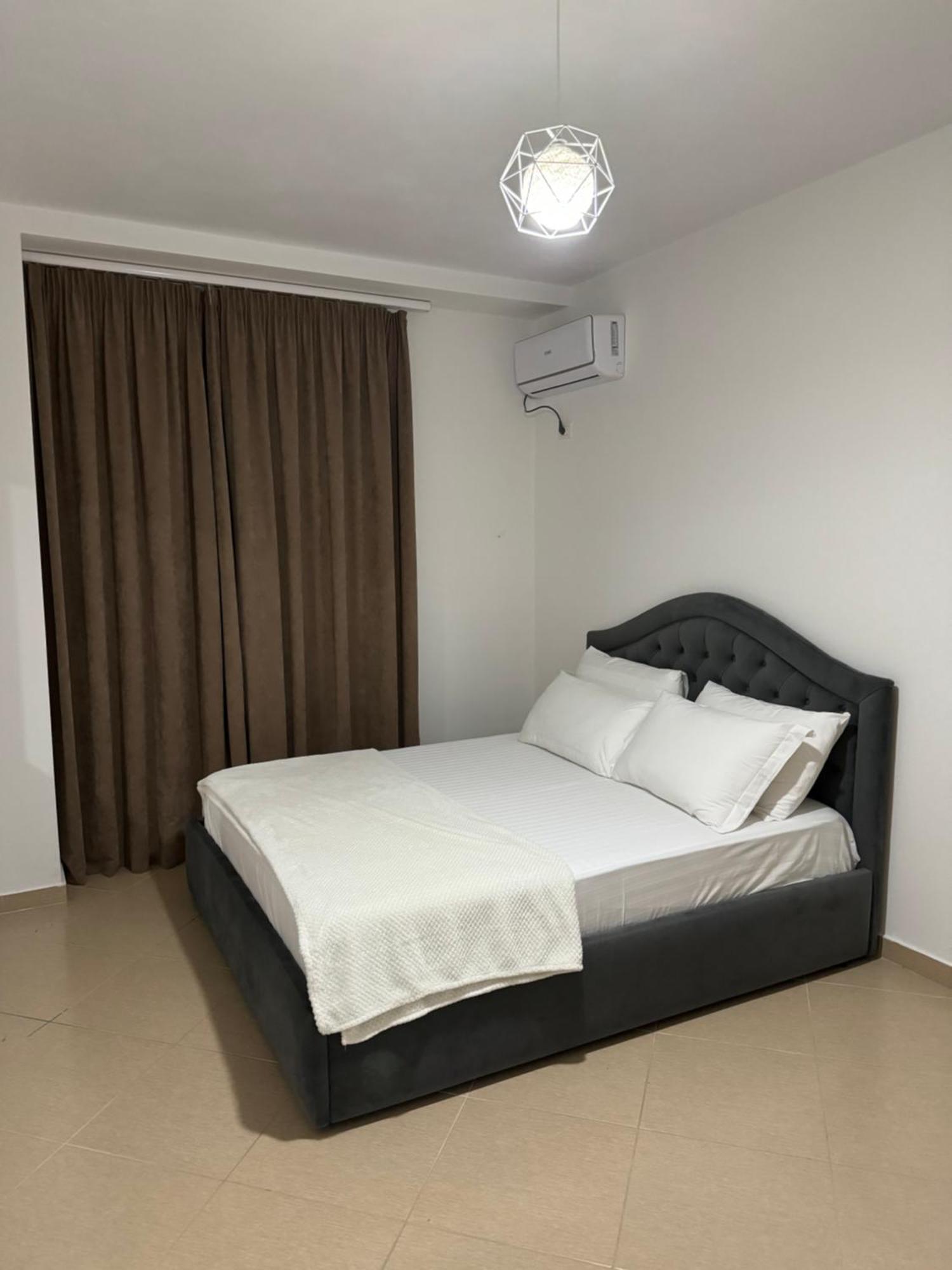 Siloria Apartments Vlore Ngoại thất bức ảnh
